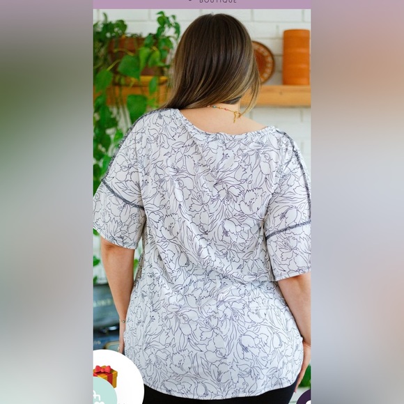 NWT SEW IN LOVE black & white floral blouse | L - Picture 4 of 10